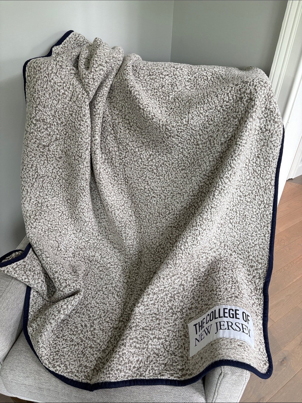 The College of New Jersey Cream Sherpa Throw with Navy Trim